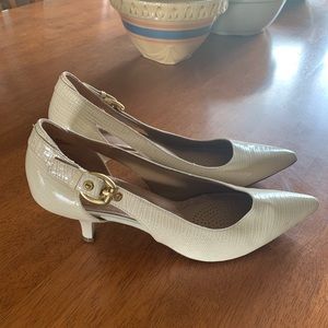 Circa Joan & David Luxe Series Heels 8 1/2M